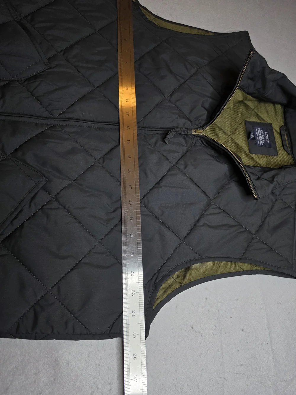 J. Crew Authentic Outerwear Men's Black Full‎ Zipper Quilted Puffer Vest Size XL